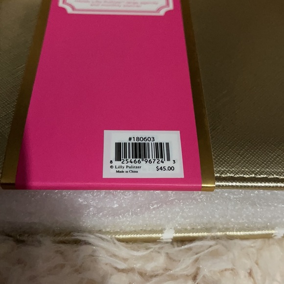 Lilly Pulitzer Agenda Folio - Picture 4 of 4